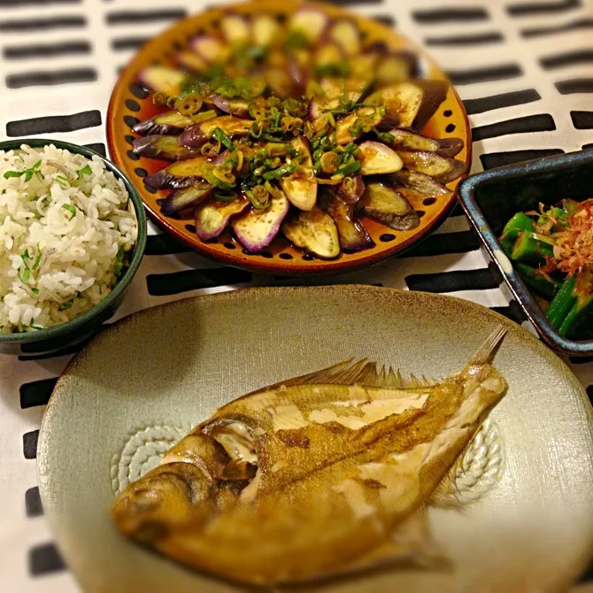 鰈の一夜干し🍀茄子の中華蒸し🍀オクラのお浸し🍀じゃこご飯|mochaさん