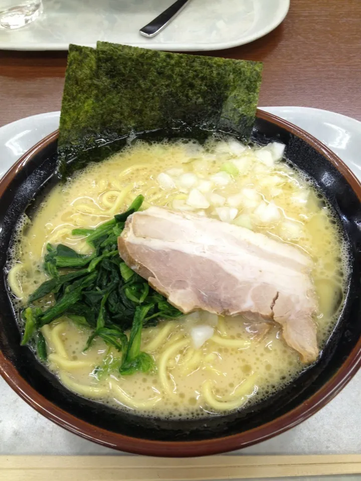 豚骨醤油ラーメン|おてんき小僧さん