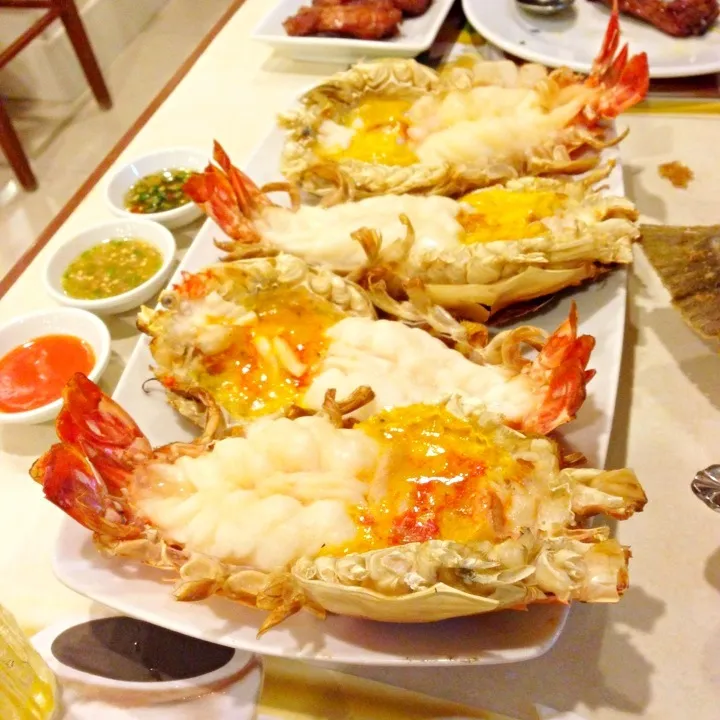 Grilled giant prawns. Yum|Emaimaimさん