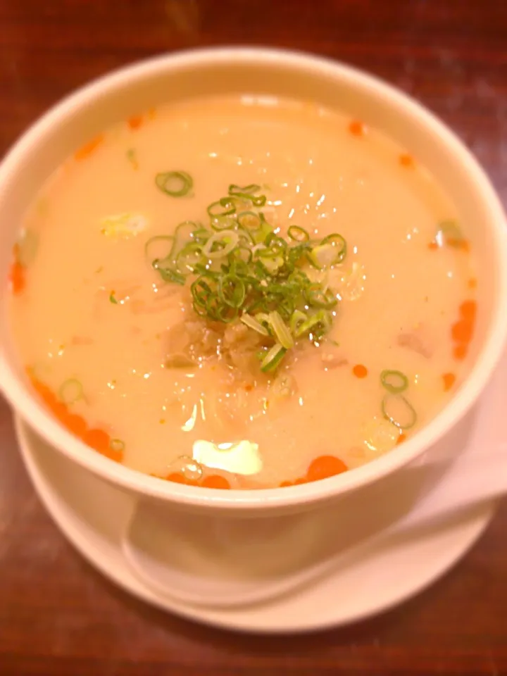 陶陶居ごまラーメン|またんさん