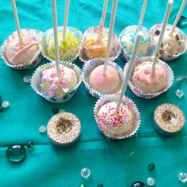 Yummy cake pops!!|h4n4さん