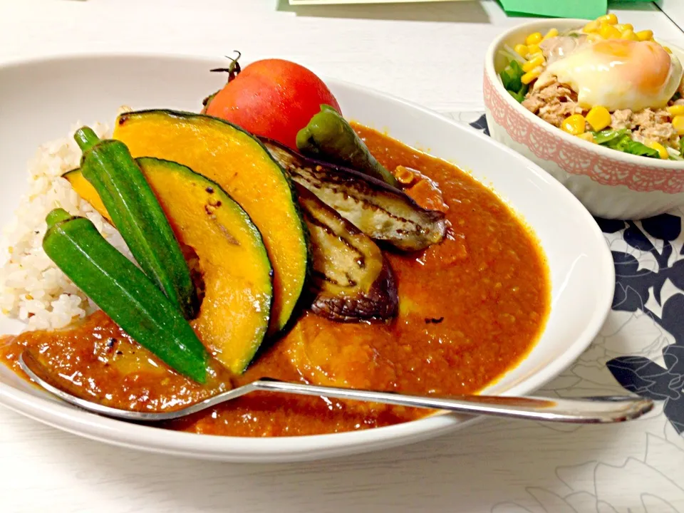 夏野菜のトマトチキンカレー♪|あゆみさん