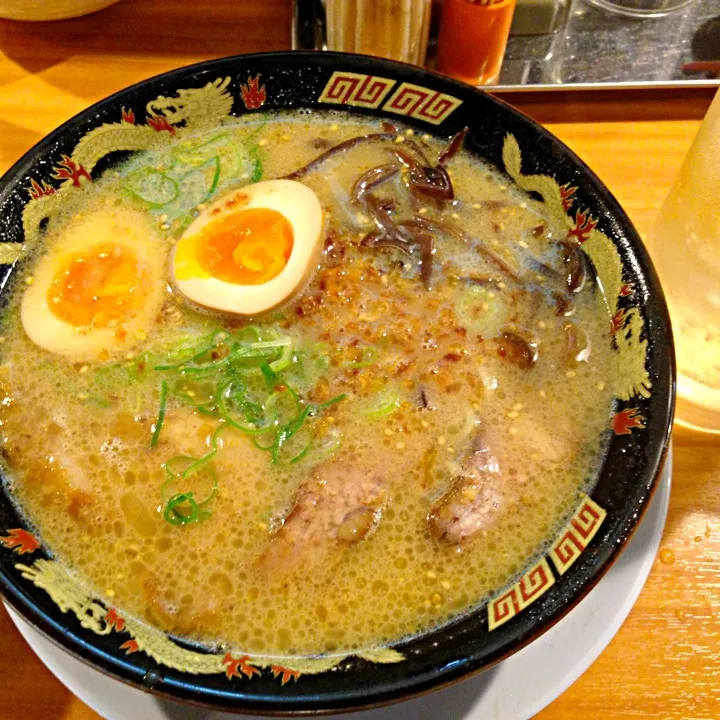 博多ラーメン！豚と|晃さん