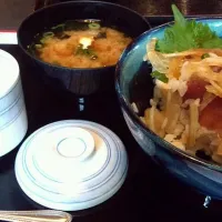 すし処大京 まぐろ漬け丼セット|くぼりえこさん