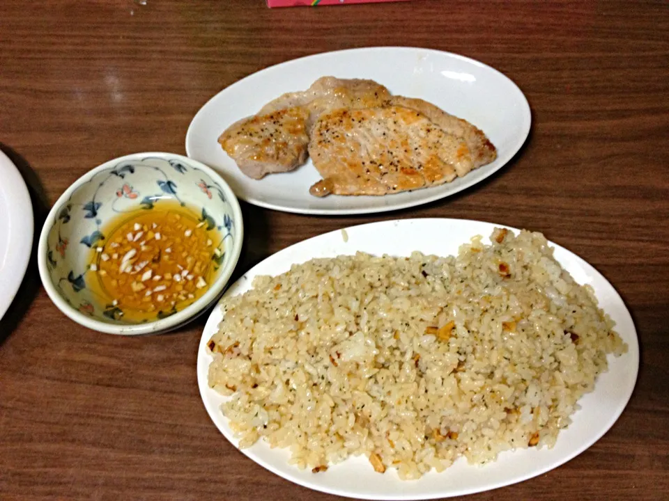 garlic rice  & pork chop|Anne Satoさん