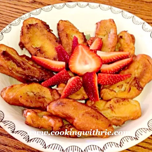 Banana Fritters / Pisang Goreng|rie simsさん