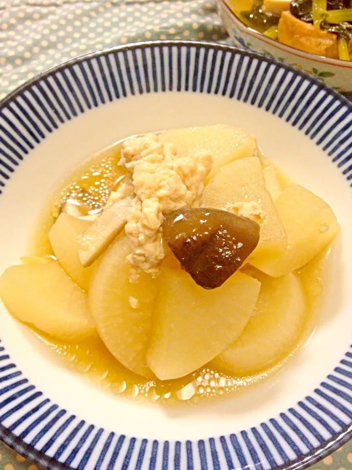 大根と鶏ひき肉の煮物|トモさん