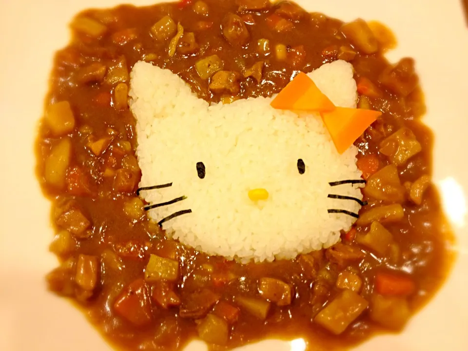 一応、キティちゃん？かもカレー🍛|ジュンコ バイヤーさん