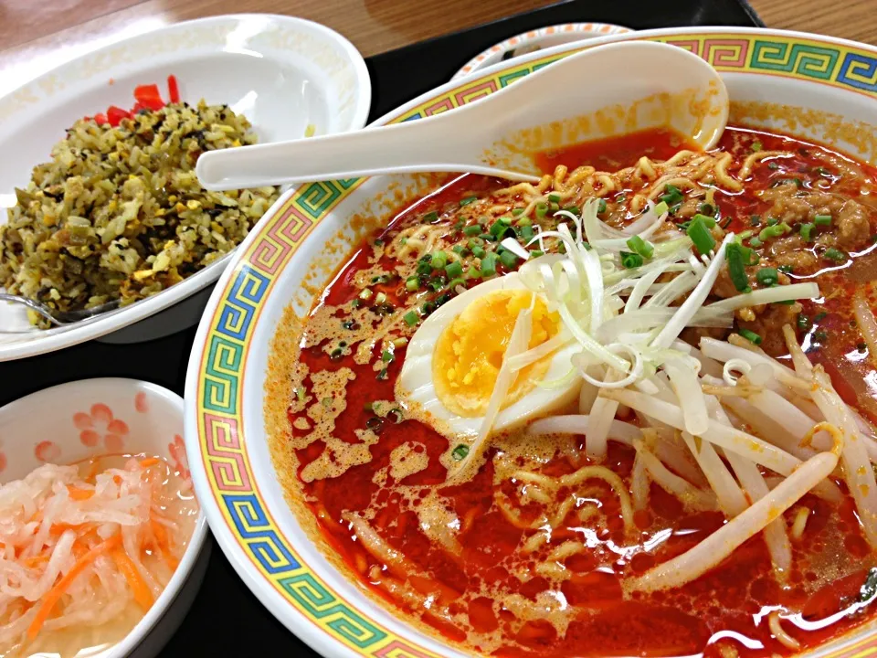 社食。担々麺。高菜チャーハン。|osayanさん