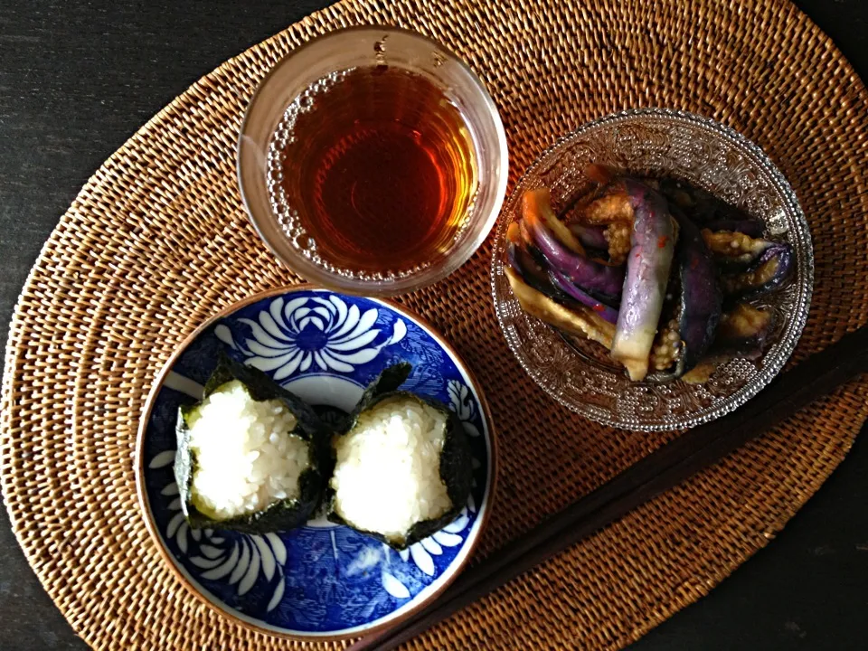 天むすと茄子の中華風お浸し|マユマユさん