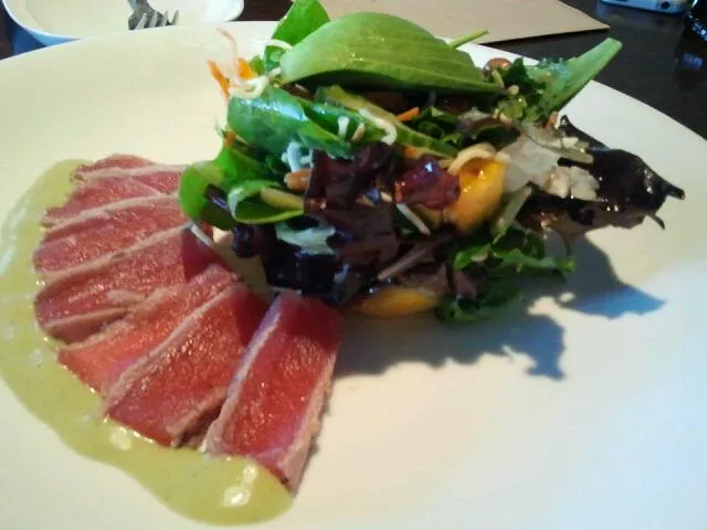 Snapdishの料理写真:ahi salad|Blair Kingさん