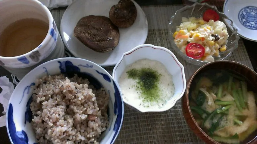 長芋&ゴールスロー&焼き椎茸&小松菜の味噌汁|まぐろさん