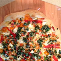 tomato corn pepper goat cheese basil pizza