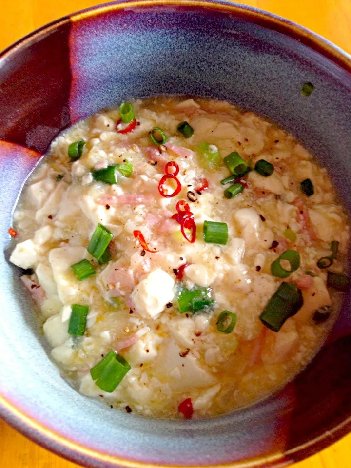 豆腐とベーコンのペペロンチーノ風とろふわ丼|カウンター嬢さん