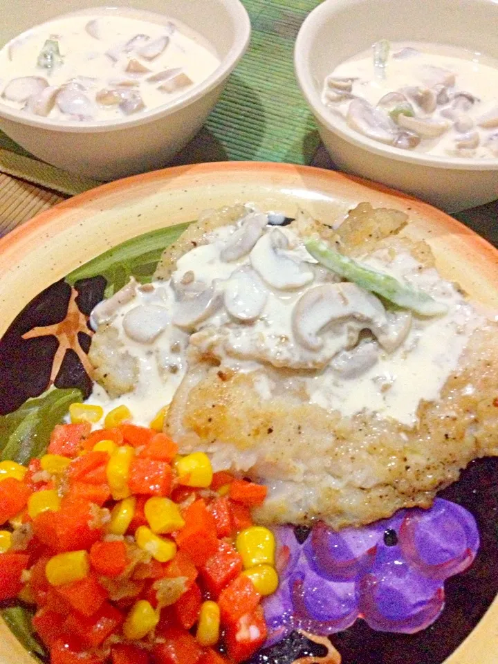 Creamdory w/white cream mushroom sauce|Cynthia Reyesさん