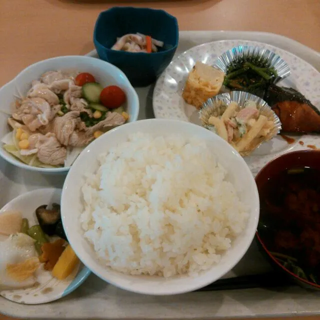 会社食堂(和風定食650円)|伊万里さん