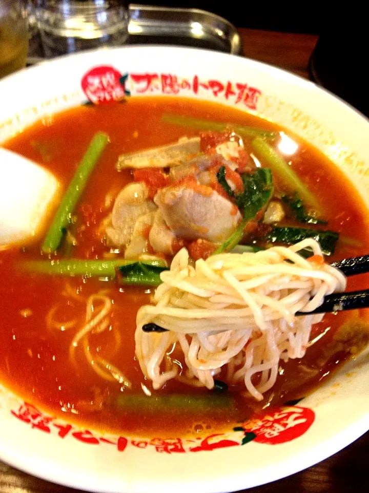 Snapdishの料理写真:太陽のラーメン(トマト麺)|ナガマンさん