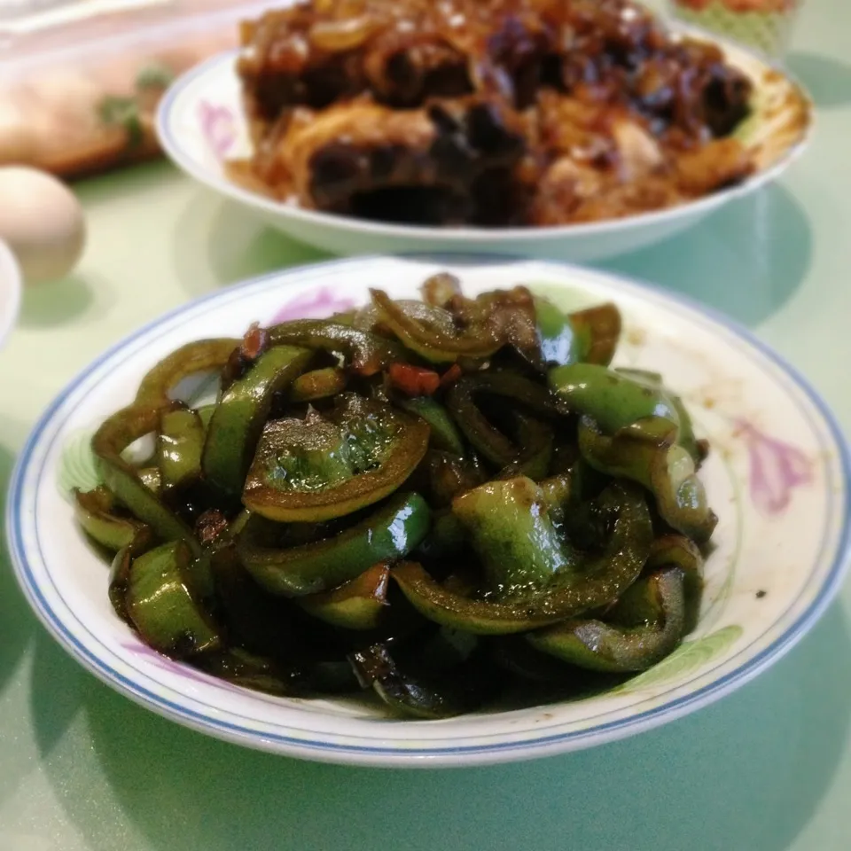 Sweet-sour sautéed bell pepper 糖醋青椒|char_pieさん