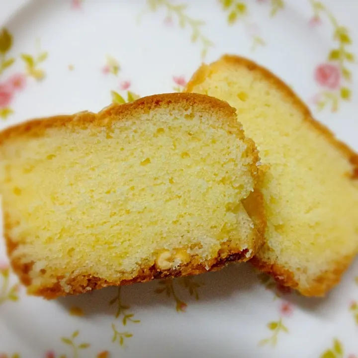 White chocolate pound cake|Sweetaddictsさん