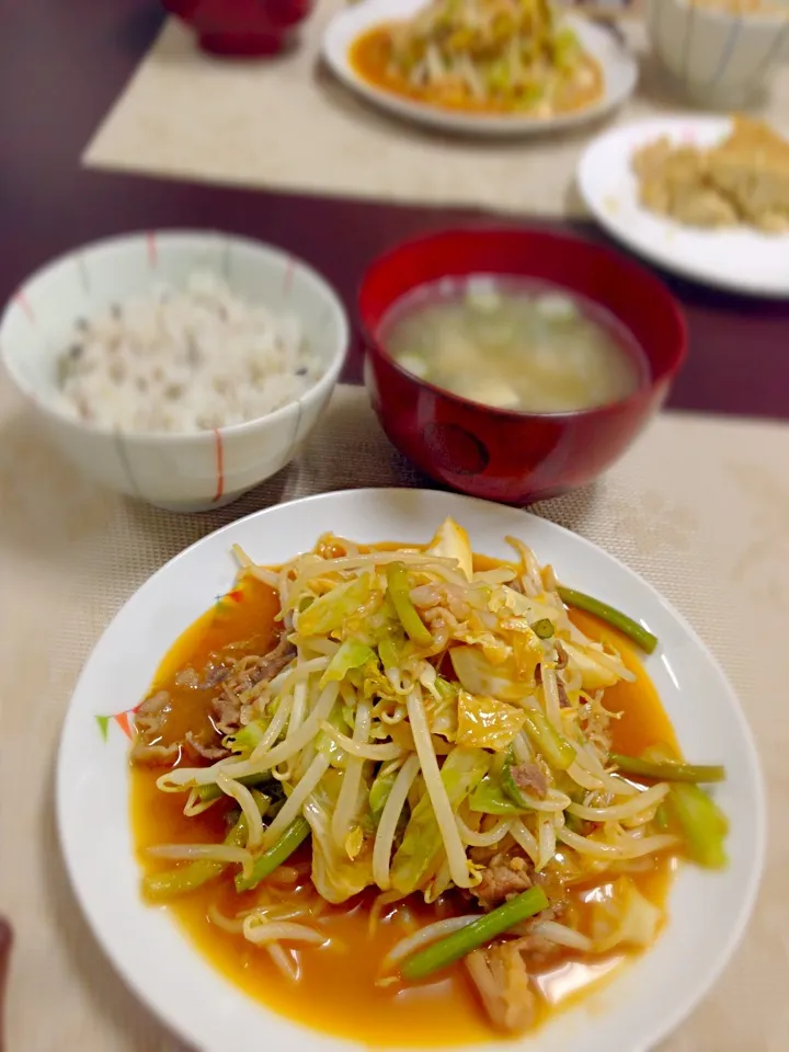 ニンニクの芽と牛肉の炒めもの|かおりさん