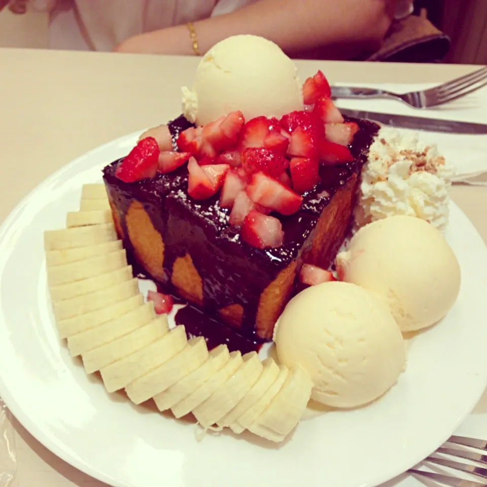 Chocolate those with strawberry <3|Emaimaimさん