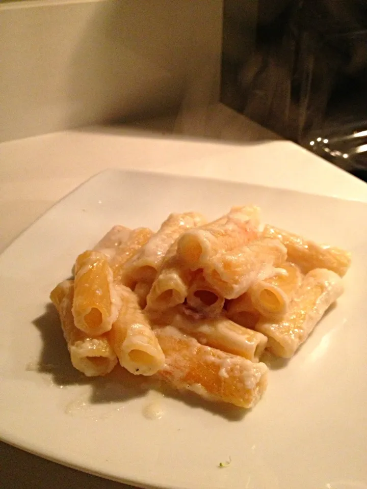 Snapdishの料理写真:Baked Rigatoni with Bechamel Sauce|Aliceさん