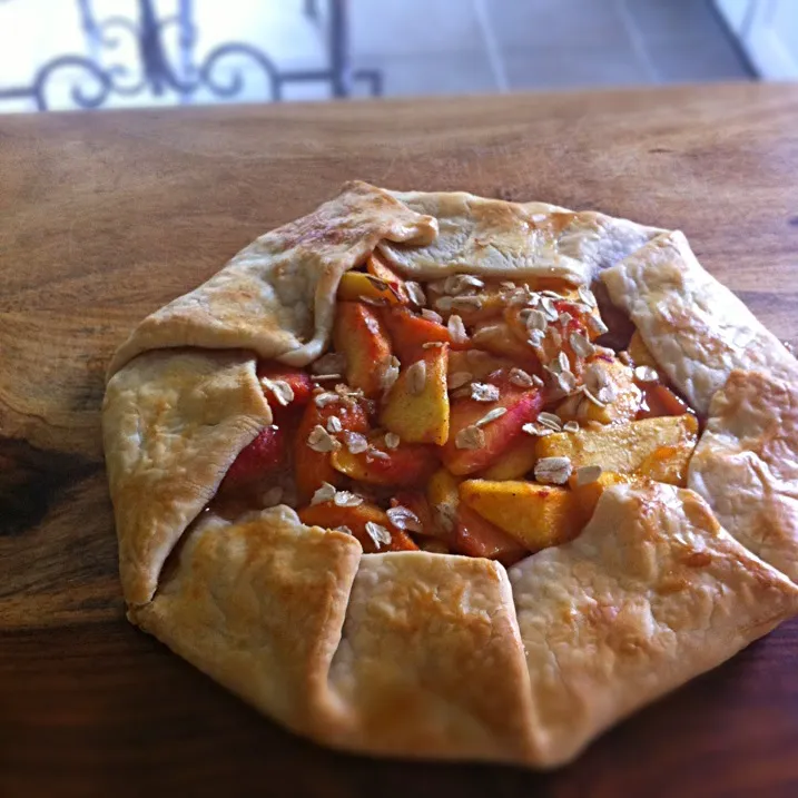 Peach and oatmeal galette|Mary Amandaさん