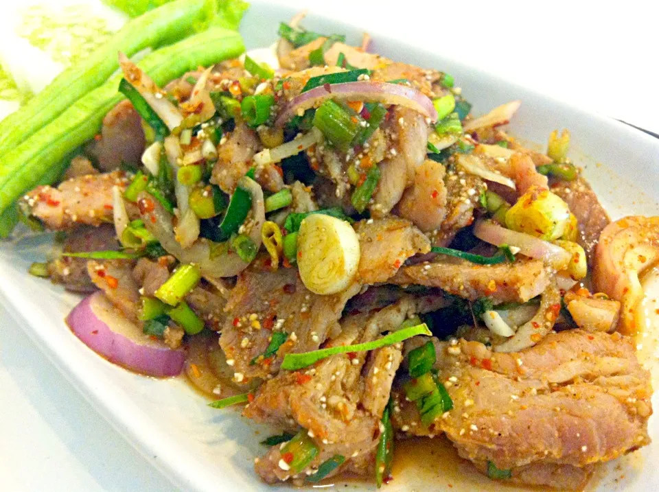 Namtok moo (gelled pork Thai salad)|Jorge Bernal Márquezさん