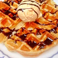 Waffle & ice cream|ToeEi EiMonさん