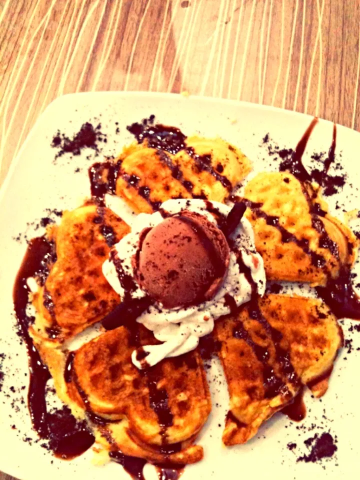 Snapdishの料理写真:fushion waffle|melissa bintoroさん