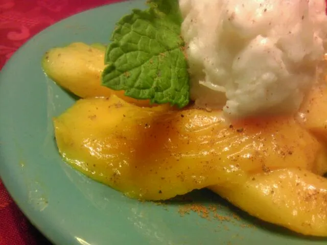 Haitian mangoes with vegan pina colada ice cream|Culinary Kissesさん