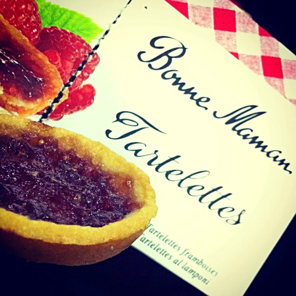 Bonne Maman Tartelettes Framboises - Raspberry Mini-Tarts Cookies|@projecthoneypotさん