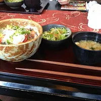 Snapdishの料理写真:漁師のまかない丼|teteoriさん