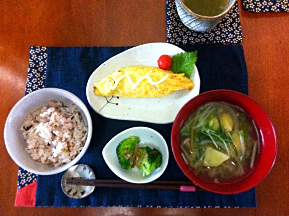 朝は納豆オムレツ|ひまぴさん