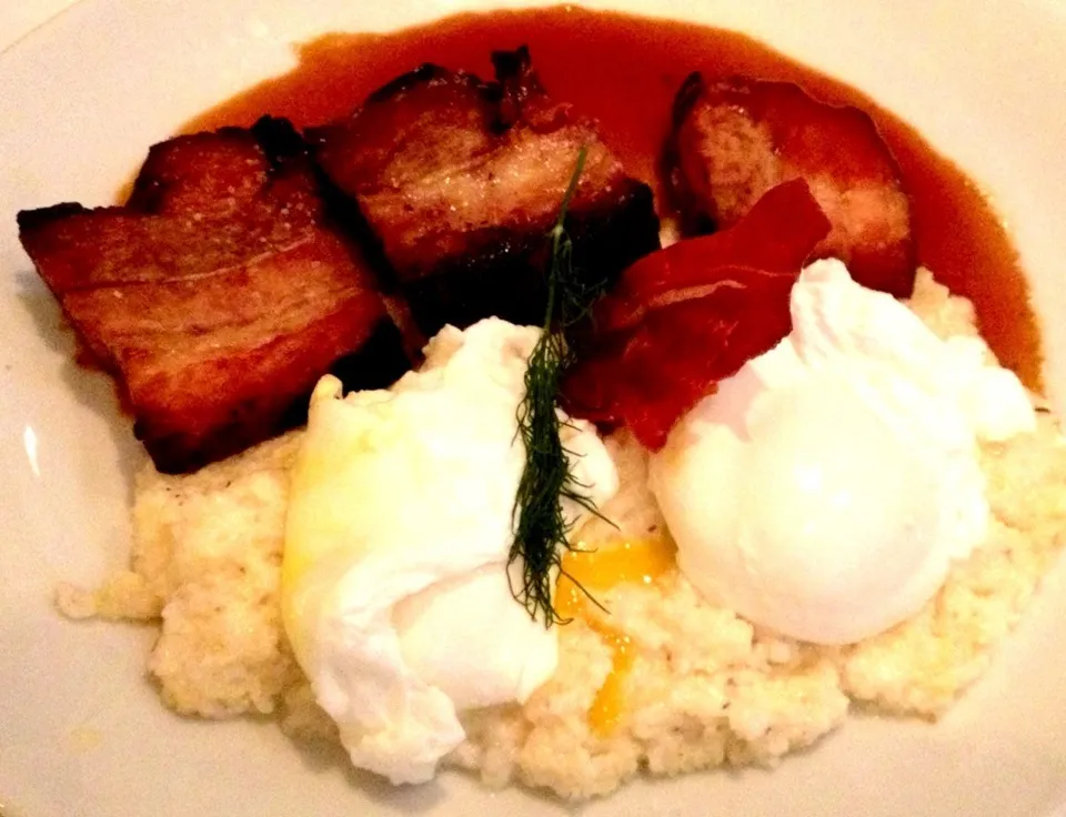 Pork Belly with Eggs Benedict from Fleming's|sooprcoolchicaさん