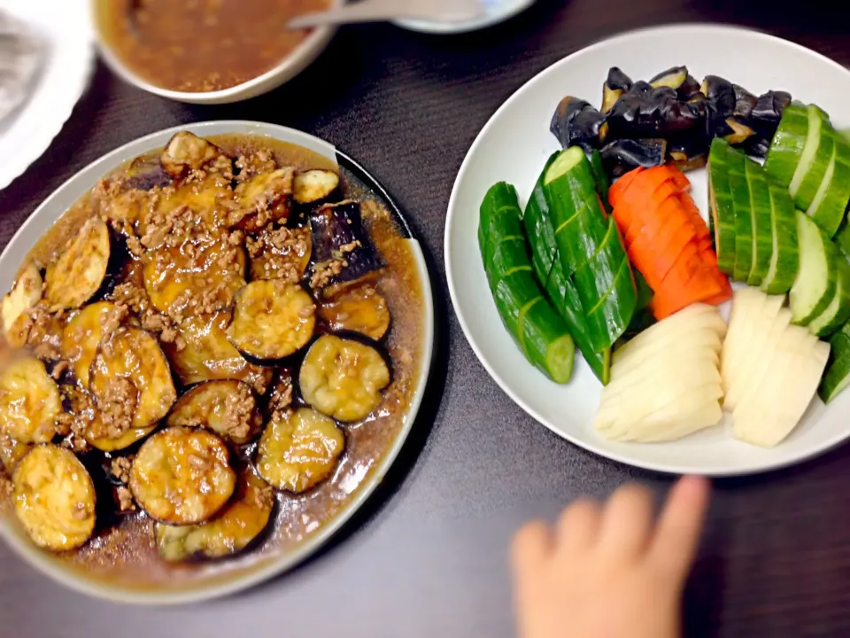 茄子のひき肉あんかけ、ぬか漬け|miho.tさん