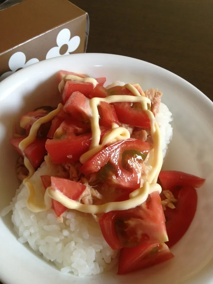 トマトつなご飯|おぎしょーさん