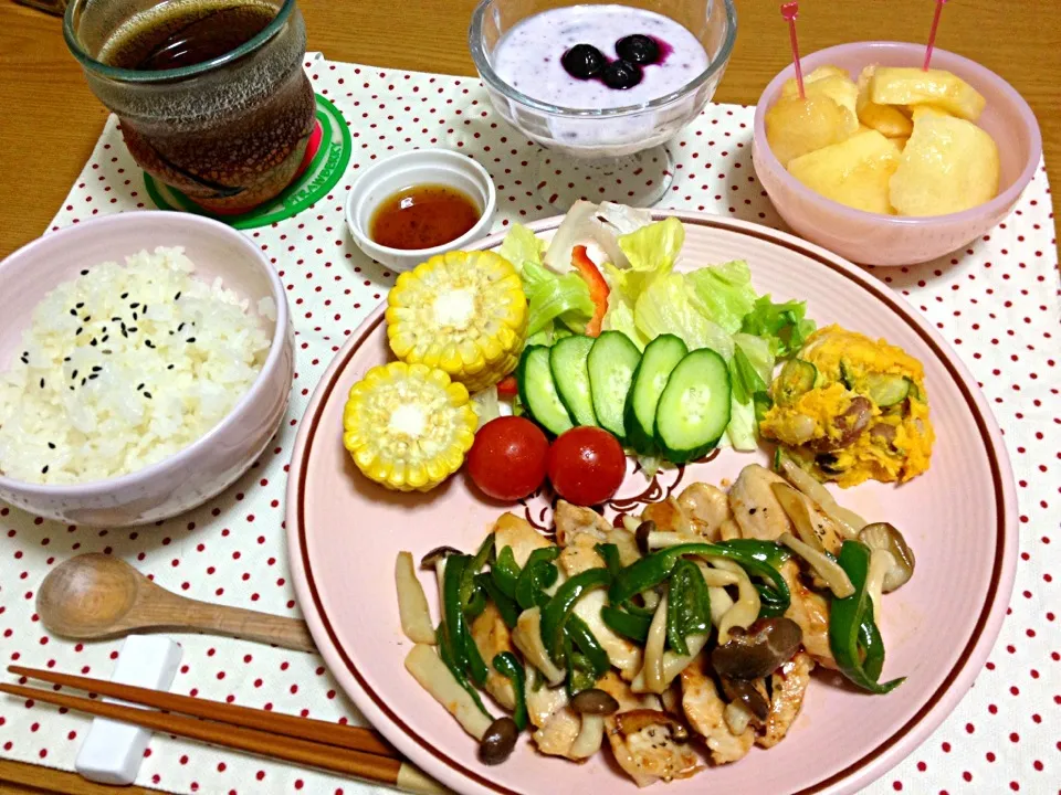 鶏胸肉のやわらか味覇炒めメインの晩ご飯|miyamegu**さん