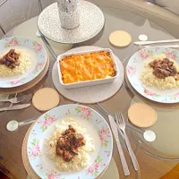 Mac'n'cheese and curry goat