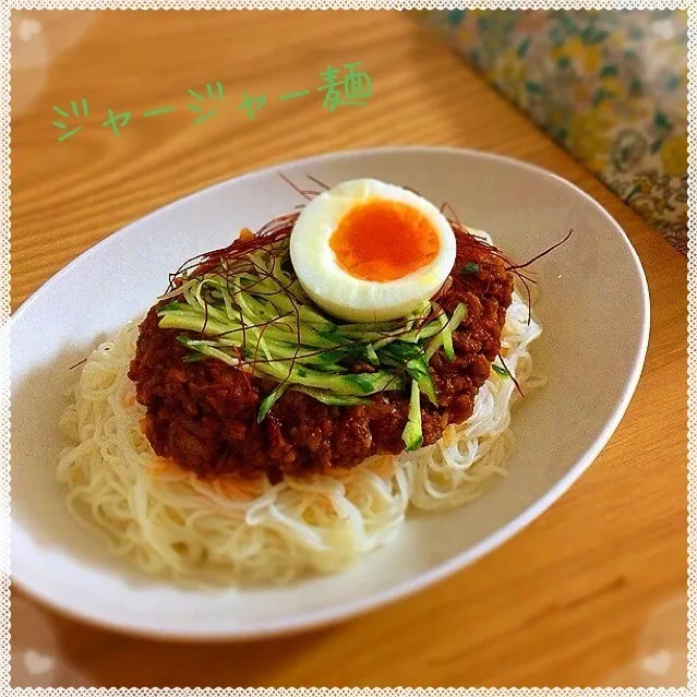 Snapdishの料理写真:ジャージャー麺(の麺は素面)|Yukariさん