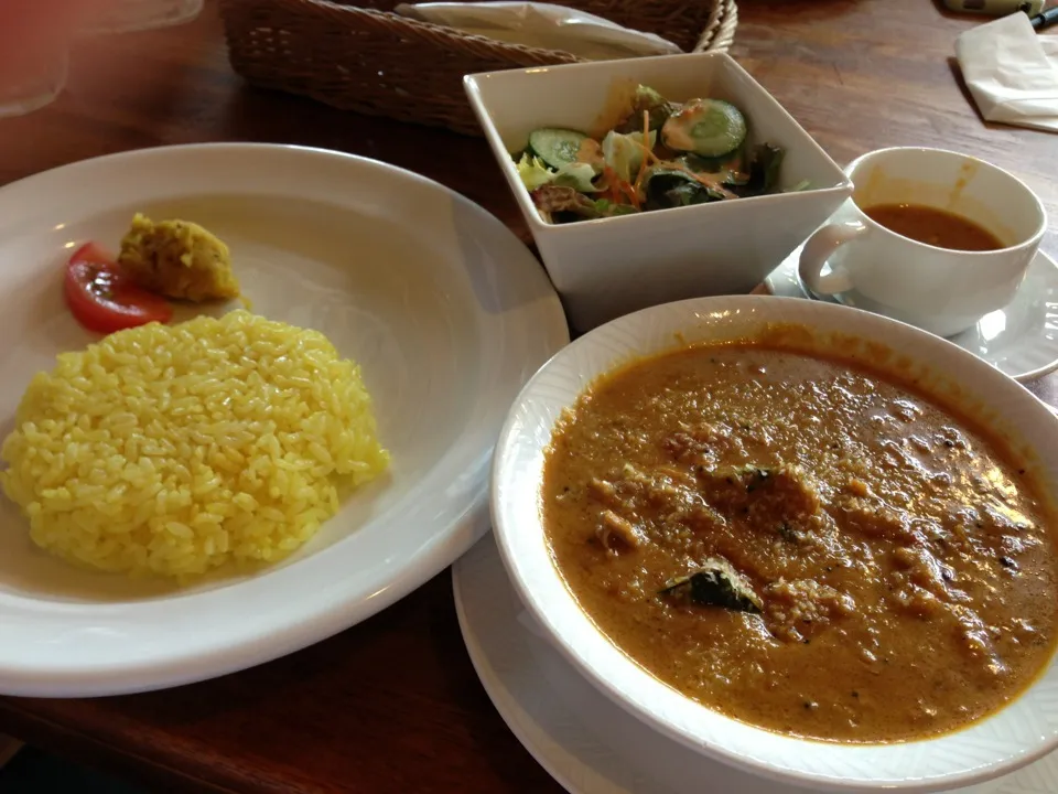 日替りカレーのランチセット。|大石さん