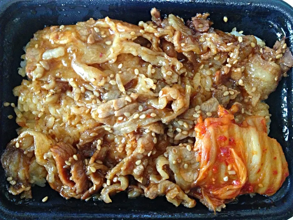 Snapdishの料理写真:牛焼肉丼|ばーさんさん