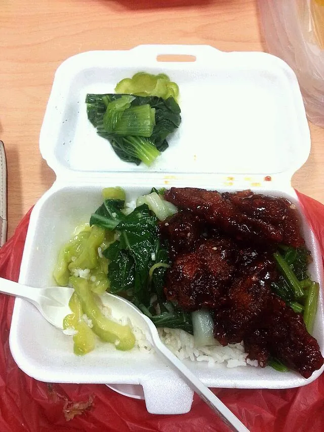 3 veg & 1 meat.. ohh.. and less rice.. :D|Lilianさん