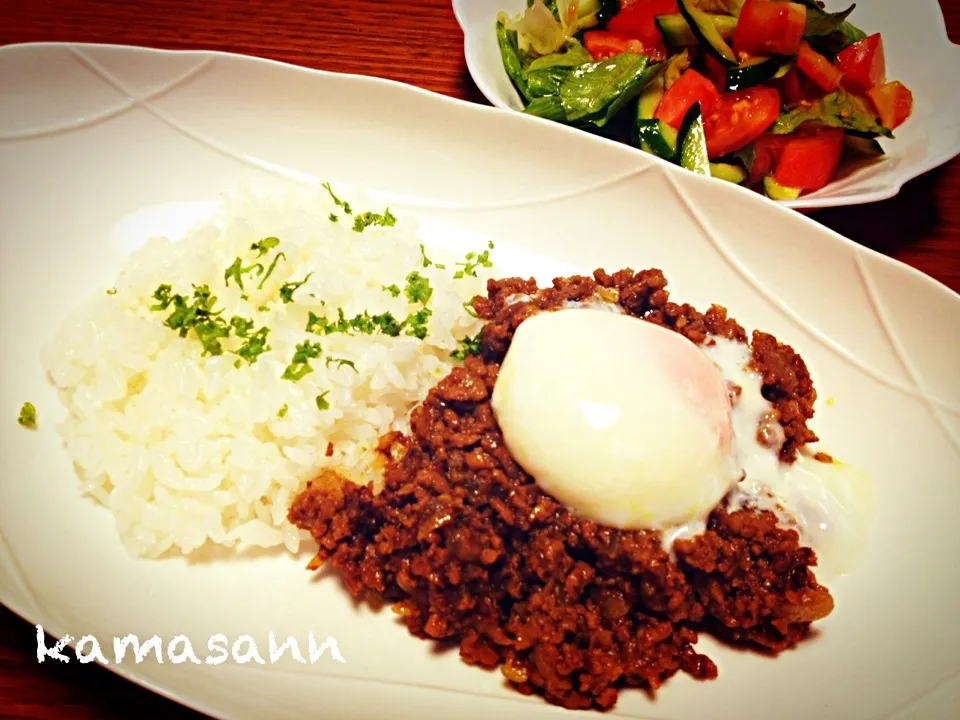 8/4  晩ご飯  隊長、ゆこちゃんの作ってた、ドライカレー🍛|かまさん