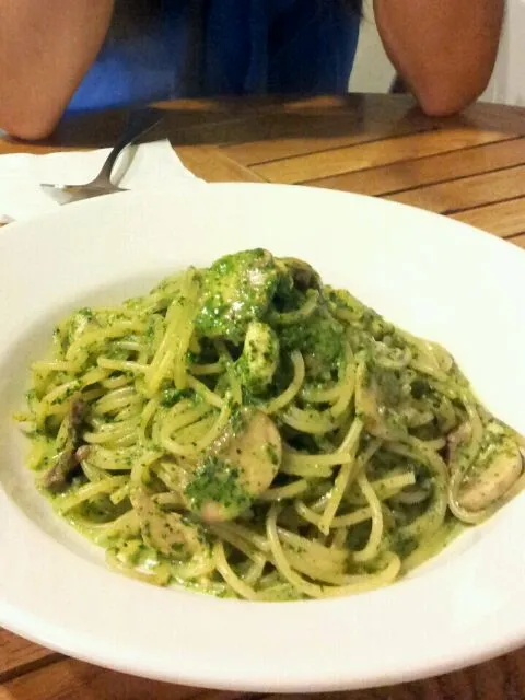 Snapdishの料理写真:spinach pasta|karenyuenさん