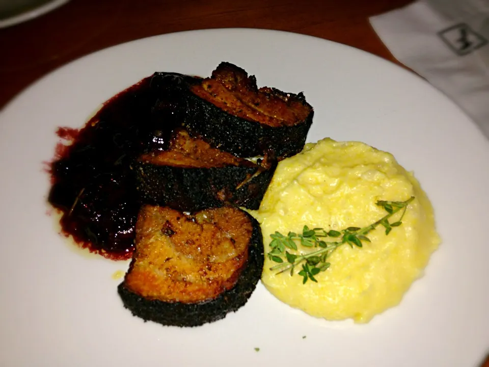 Pan Crisped Pork Belly with Creamy Goat Cheese Grits & Sweet Onion Chutney|Gregさん