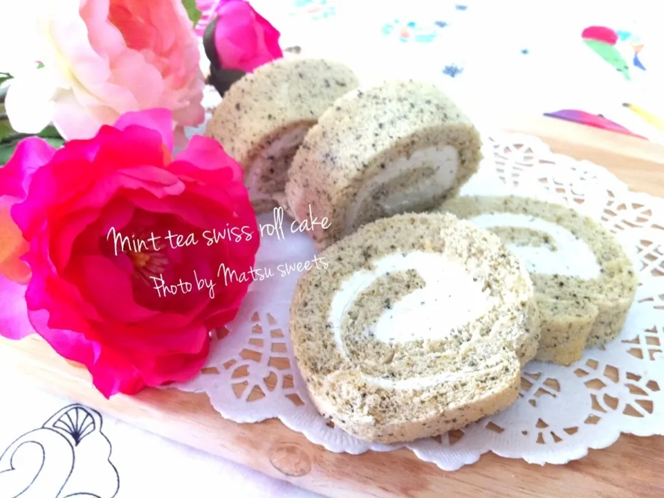 Mint tea Swiss roll cake|Matsu sweetsさん