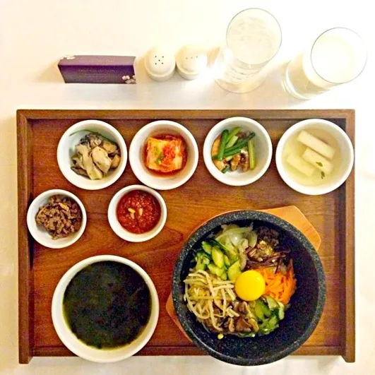 Korean dish bibimbab (비빔밥) and seaweed soup (for dinner).|Nse Assanghaさん