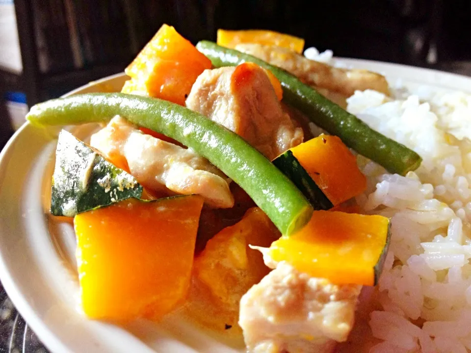 Snapdishの料理写真:Squash and String Beans in Coconut Milk + rice|maryahさん