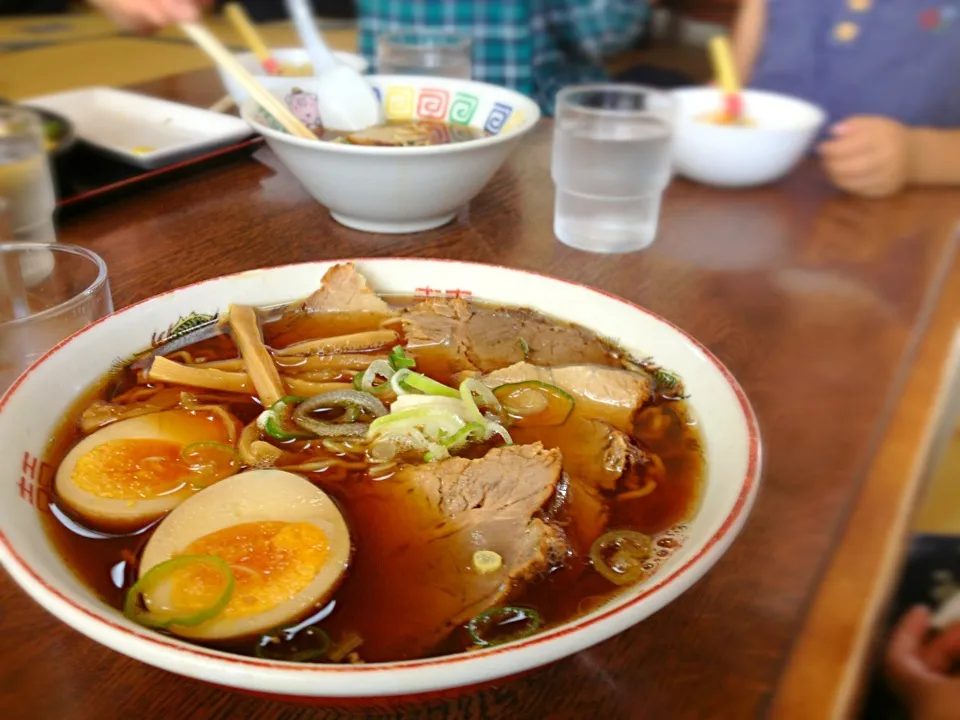 らーめん さっぱり魚介スープのちぢれ麺|なべだいさん